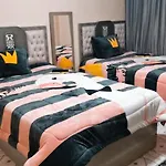 شقة مفروشة سوبر لوكس بجوار حديقة الطفل شارع محمد كامل الحاروني متفرع من شارع أحمد فخري