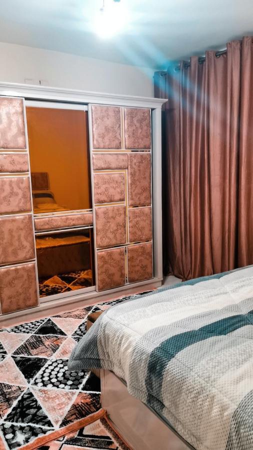 مفروشة سوبر لوكس بجوار حديقة الطفل شارع محمد كامل الحاروني متفرع من شارع أحمد فخري * Cairo